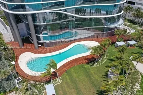 15701 E Collins Sunny Isles Beach FL 33160