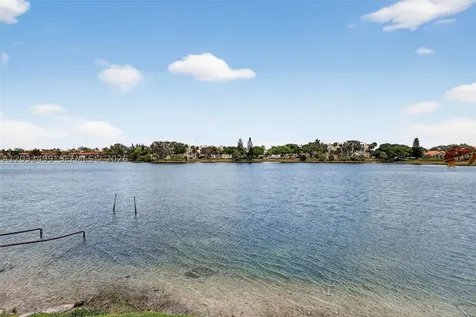 877 NE 195th Street Miami FL 33179