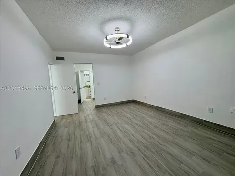 Miami FL 33179