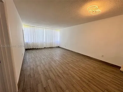 Miami FL 33179