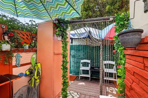 7840 Harding Avenue Miami Beach FL 33141
