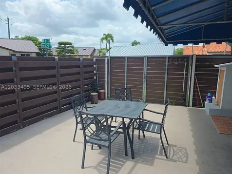 12715 NW 8th Lane Miami FL 33182