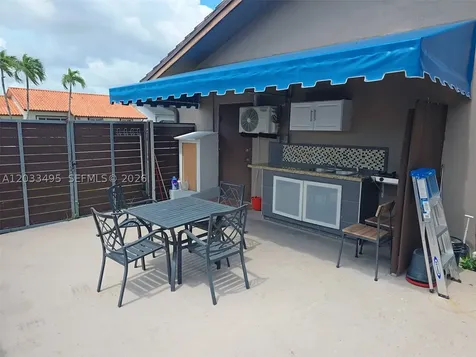 12715 NW 8th Lane Miami FL 33182