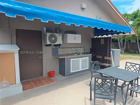 12715 NW 8th Lane Miami FL 33182