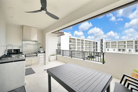 4256 NW 83rd Avenue Doral FL 33166