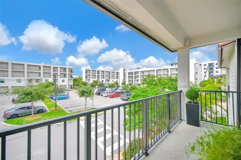 4256 NW 83rd Avenue Doral FL 33166