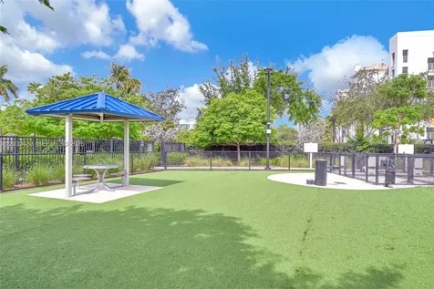 4256 NW 83rd Avenue Doral FL 33166