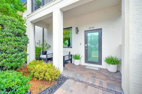 4256 NW 83rd Avenue Doral FL 33166