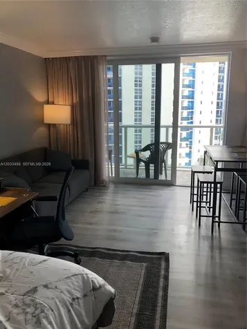 19201 Collins Avenue Sunny Isles Beach FL 33160