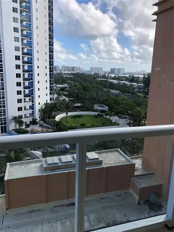 19201 Collins Avenue Sunny Isles Beach FL 33160