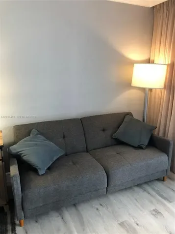 19201 Collins Avenue Sunny Isles Beach FL 33160