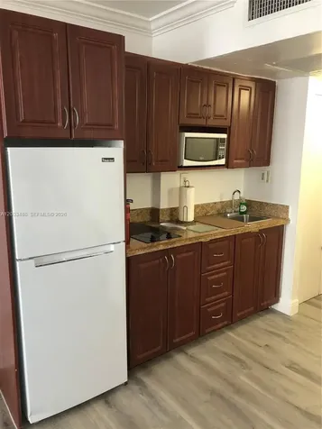 19201 Collins Avenue Sunny Isles Beach FL 33160