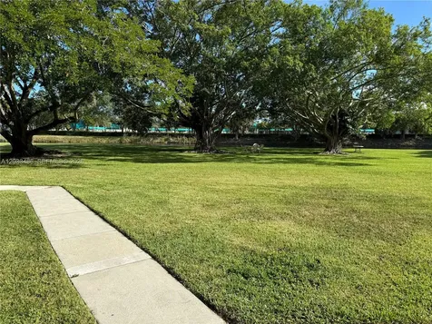 8335 SW 72 Avenue Miami FL 33143