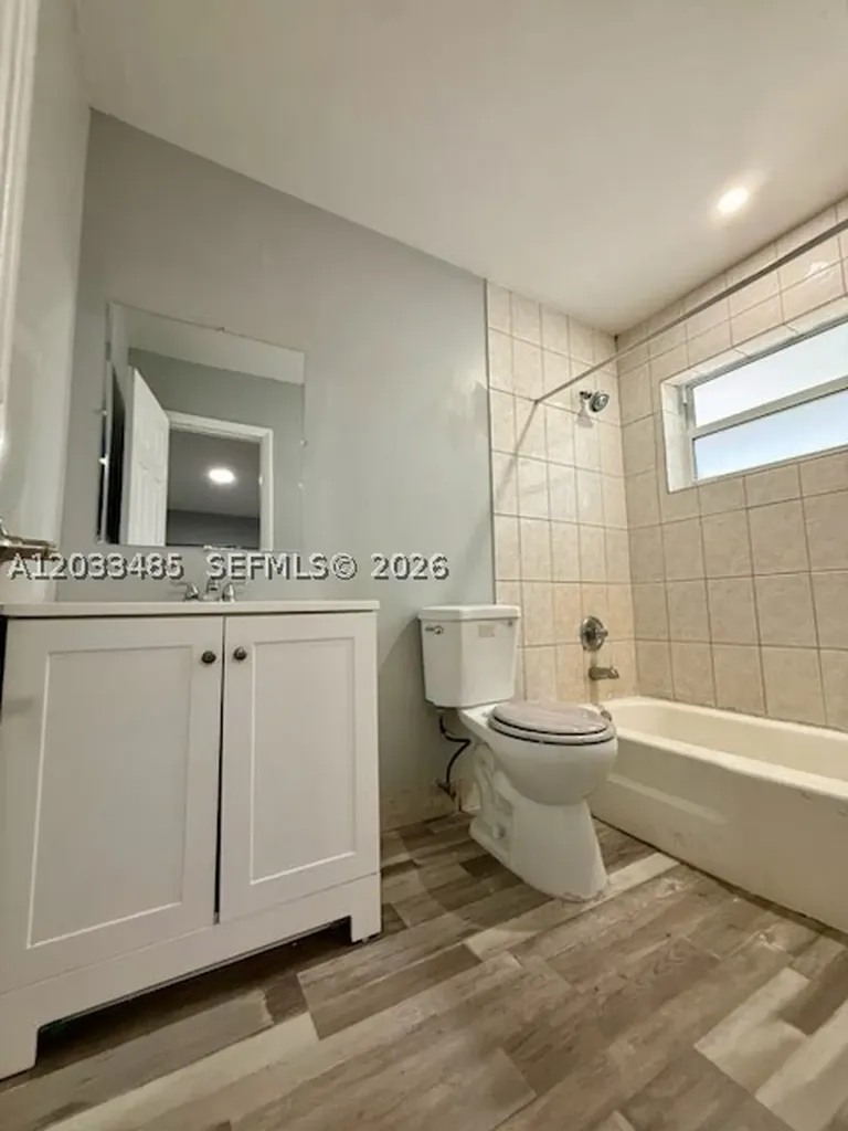 1532 SW 5th Place Fort Lauderdale FL 33312