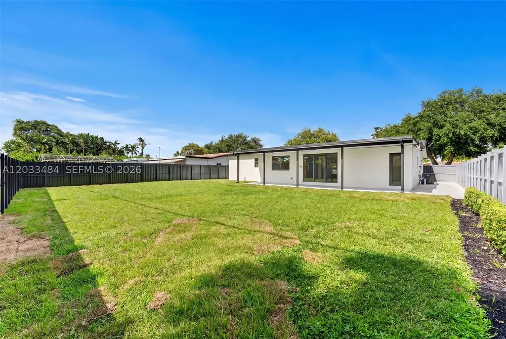 407 S Highland Drive Hollywood FL 33021
