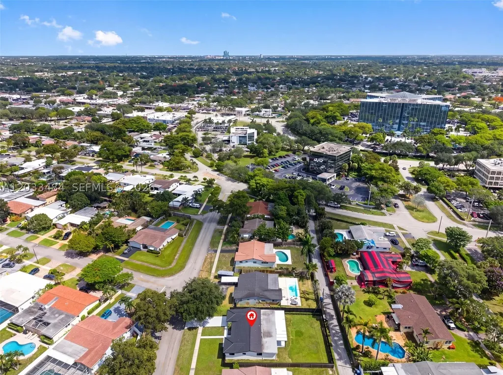 407 S Highland Drive Hollywood FL 33021