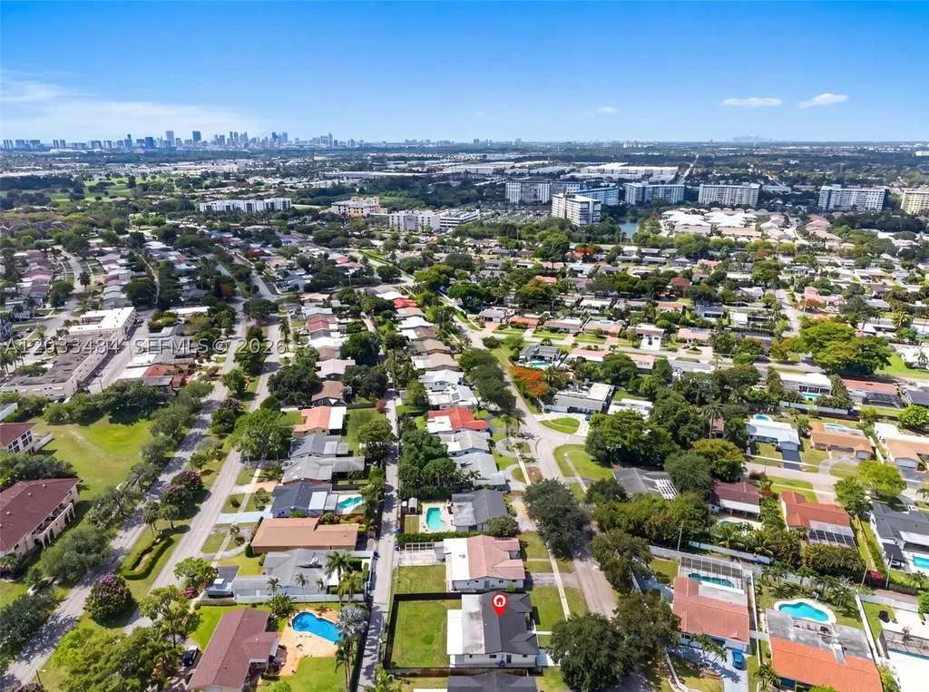 407 S Highland Drive Hollywood FL 33021