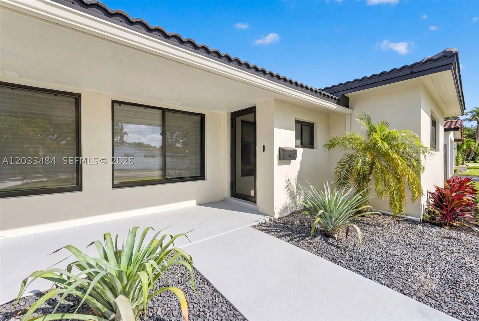 407 S Highland Drive Hollywood FL 33021