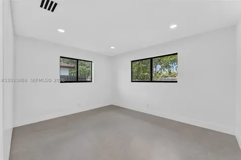407 S Highland Drive Hollywood FL 33021
