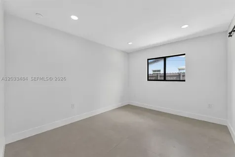 407 S Highland Drive Hollywood FL 33021