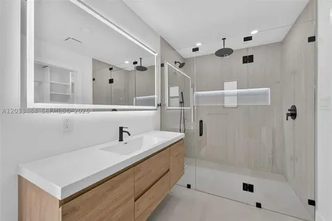 407 S Highland Drive Hollywood FL 33021