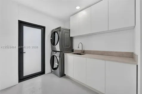 407 S Highland Drive Hollywood FL 33021