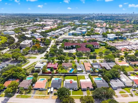407 S Highland Drive Hollywood FL 33021