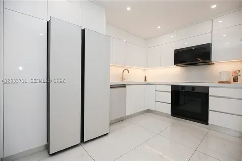 100 Bayview Drive Sunny Isles Beach FL 33160