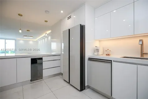 100 Bayview Drive Sunny Isles Beach FL 33160