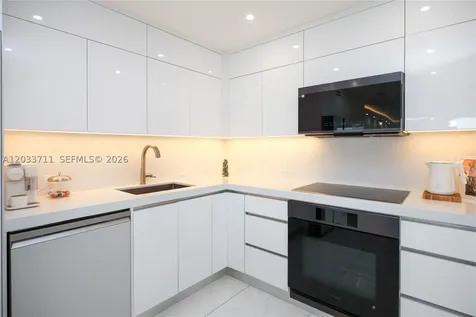 100 Bayview Drive Sunny Isles Beach FL 33160