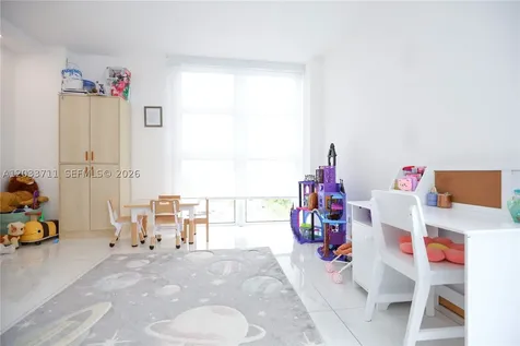 100 Bayview Drive Sunny Isles Beach FL 33160