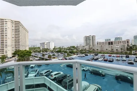 100 Bayview Drive Sunny Isles Beach FL 33160