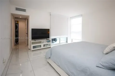 100 Bayview Drive Sunny Isles Beach FL 33160