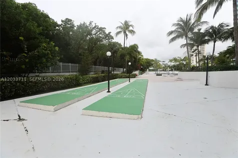 100 Bayview Drive Sunny Isles Beach FL 33160