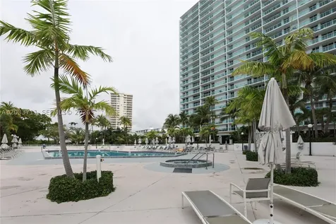 100 Bayview Drive Sunny Isles Beach FL 33160