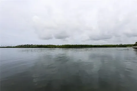 100 Bayview Drive Sunny Isles Beach FL 33160