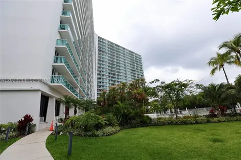 100 Bayview Drive Sunny Isles Beach FL 33160