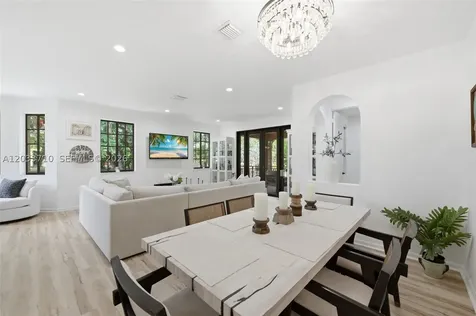 2794 Kinsington Circle Weston FL 33332