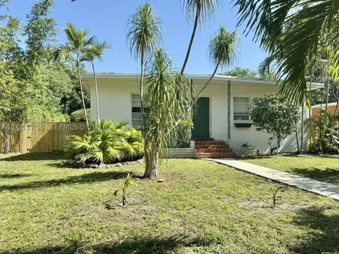 1135 NE 133 Road Street North Miami FL 33161