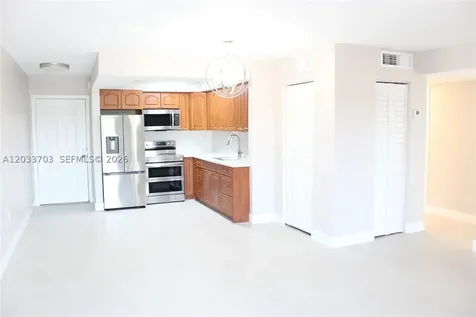 6780 W 2nd Court Hialeah FL 33012