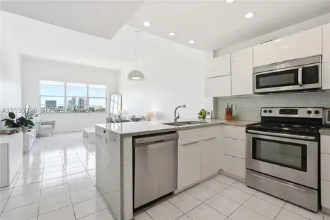 1020 Meridian Avenue Miami Beach FL 33139