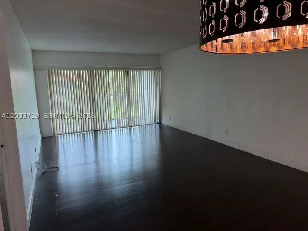 140 Lakeview Drive Weston FL 33326
