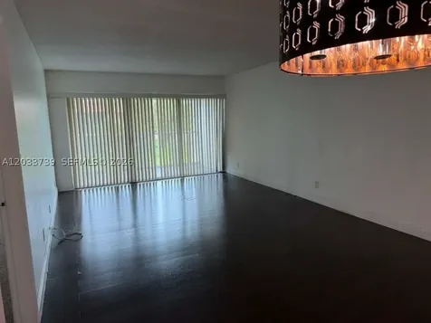 140 Lakeview Drive Weston FL 33326