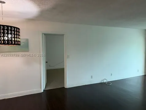 140 Lakeview Drive Weston FL 33326