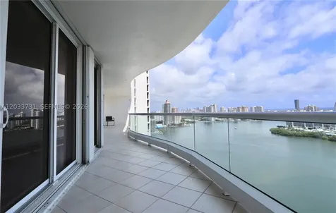 7000 Island Boulevard Aventura FL 33160