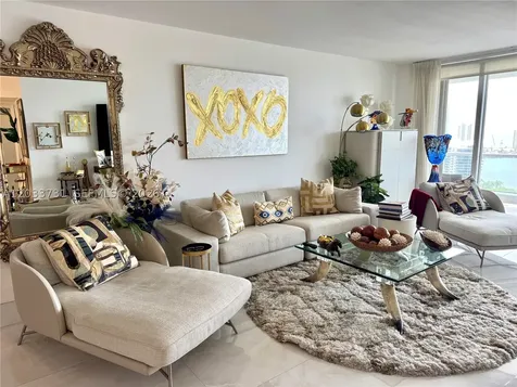 7000 Island Boulevard Aventura FL 33160