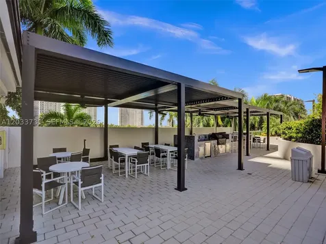 7000 Island Boulevard Aventura FL 33160