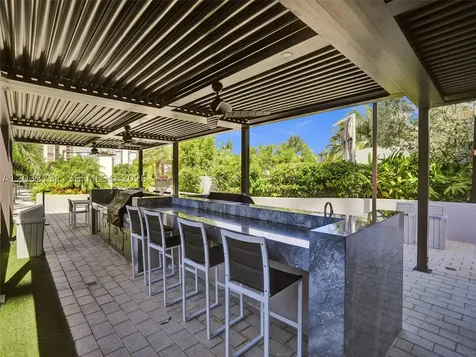 7000 Island Boulevard Aventura FL 33160