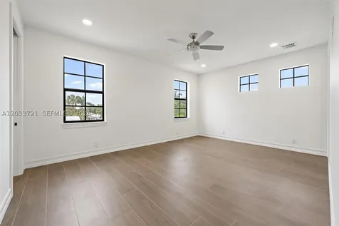 309 Cascade Lane Palm Beach Shores FL 33404