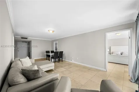 18011 Biscayne Boulevard Aventura FL 33160